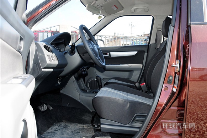 2013款 1.5L 自動(dòng)標(biāo)準(zhǔn)版