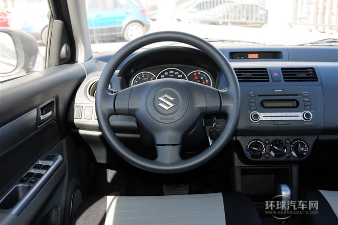 2013款 1.5L 自動(dòng)標(biāo)準(zhǔn)版