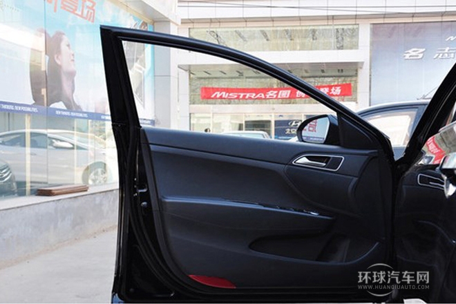 2014款 1.8L 手動舒適型