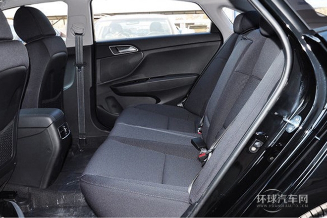 2014款 1.8L 手動舒適型