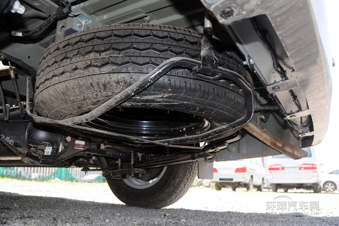 2011款 2.4L大海獅L 旗艦型