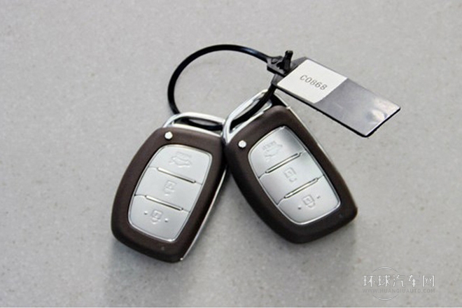 2014款 1.8L 自動舒適型