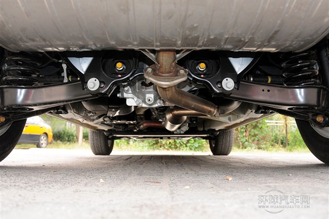 2012款 2.4L AT豪華導航5門版