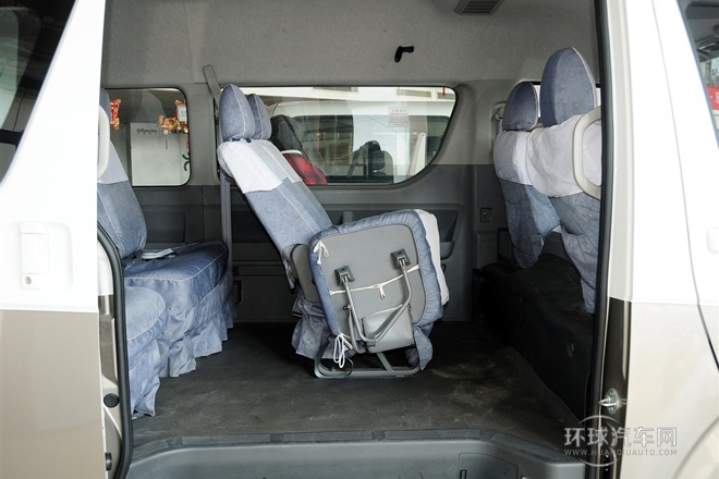 2012款 2.5T大海獅W 豪華型