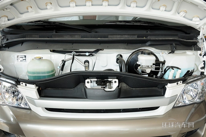 2012款 2.5T大海獅W 豪華型