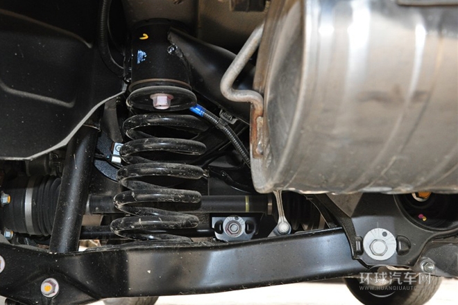 2012款 2.4L MT豪華導航5門版