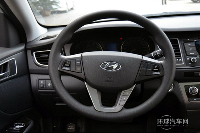 2014款 1.8L 自動智能型