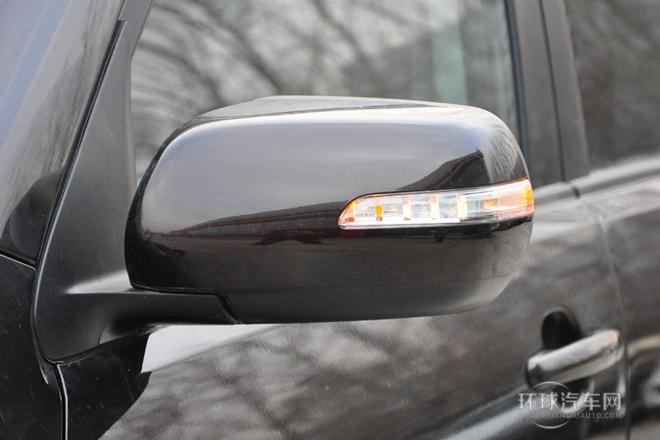 2012款 2.4L MT豪華導航5門版