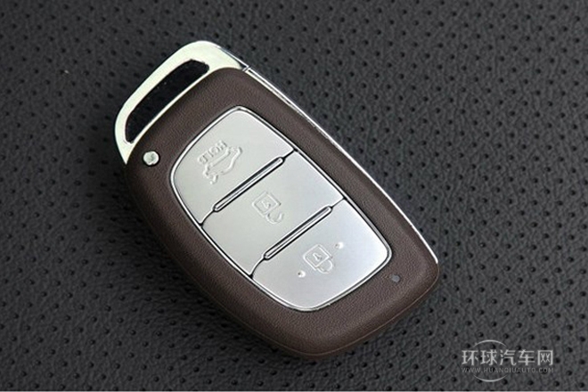 2014款 1.8L 自動尊貴型