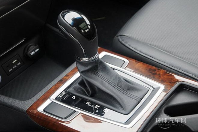 2014款 1.8L 自動(dòng)尊貴型