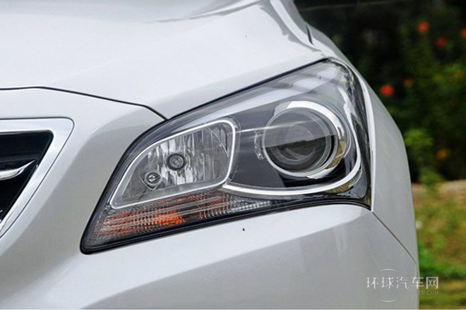 2014款 1.8L 自動(dòng)尊貴型