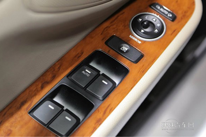 2014款 2.0L 自動(dòng)旗艦型