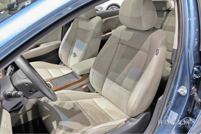 2014款 2.0L 自動旗艦型