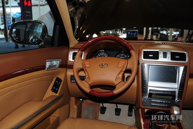 2014款 2.0T 手動兩驅智靜版