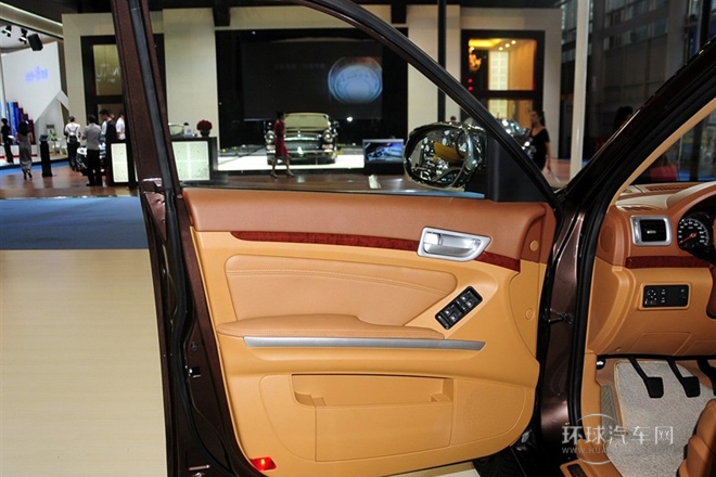 2014款 2.0T 手動兩驅智靜版