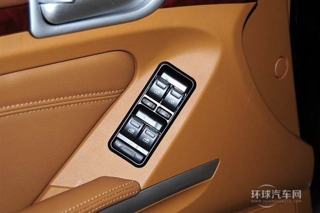 2014款 2.0T 手動兩驅智靜版