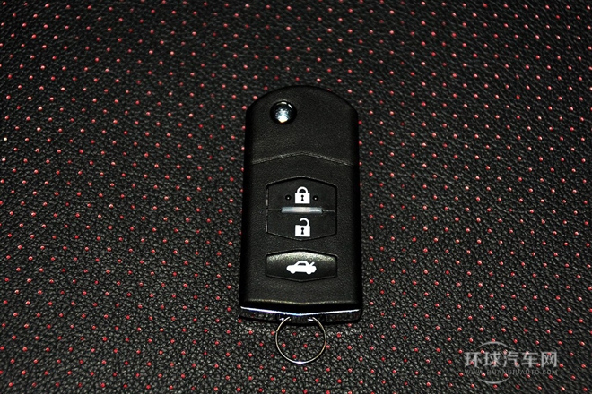 2014款 1.5L 手動(dòng)豪華型