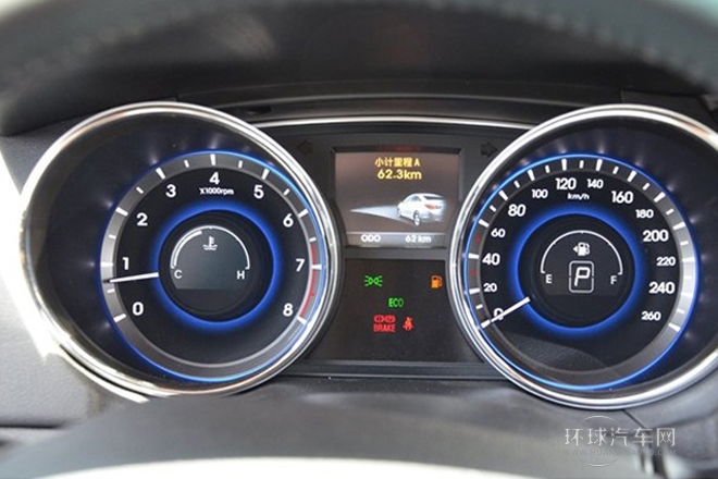 2014款 2.0L 自動(dòng)尊貴版