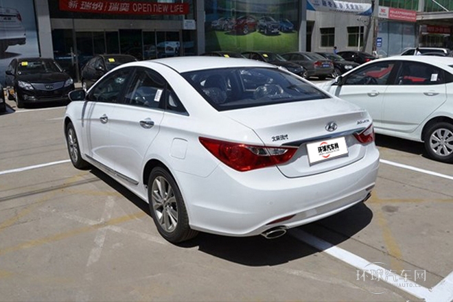 2014款 2.0L 自動(dòng)尊貴版