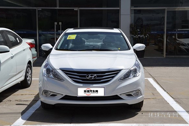 2014款 2.0L 自動尊貴版