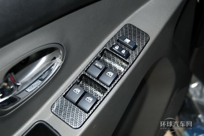 2014款 1.5L 手動舒適型