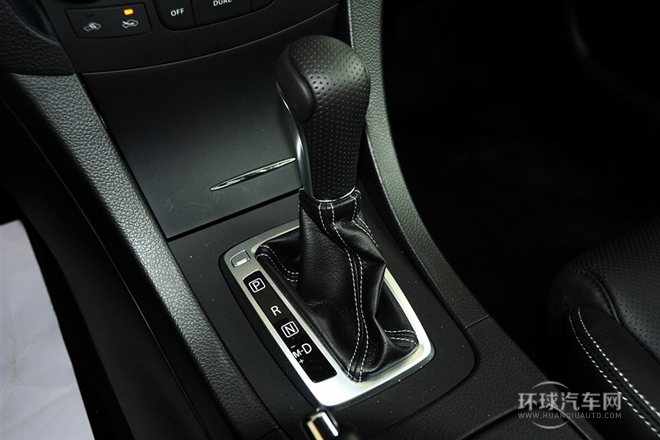 2011款 2.4L四驅運動導航版