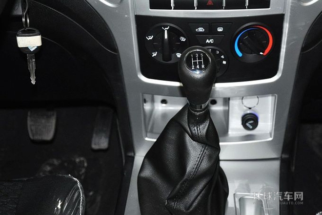 2013款 2.2L豪華型