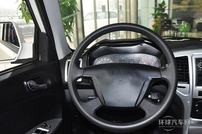 2013款 2.2L豪華型