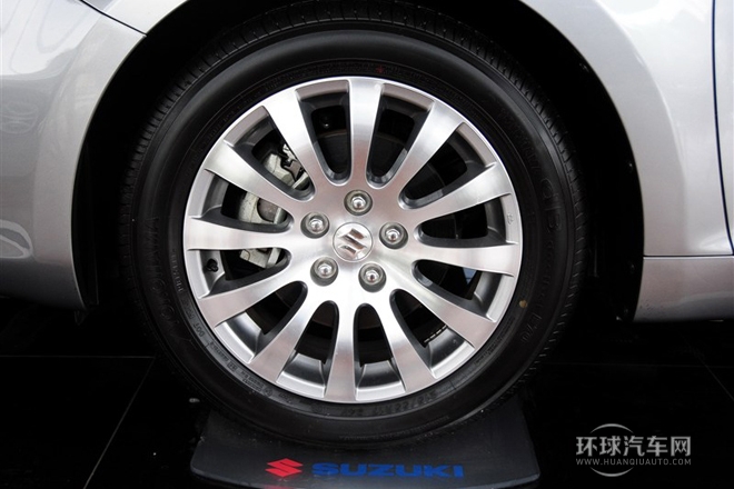 2011款 2.4L四驅豪華導航版