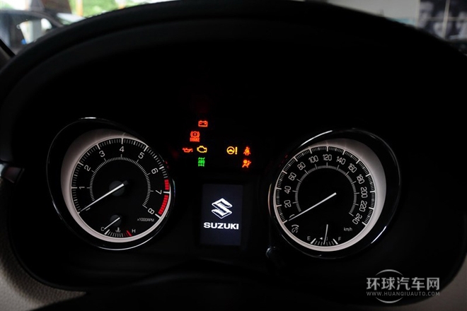 2011款 2.4L四驅(qū)豪華導(dǎo)航版