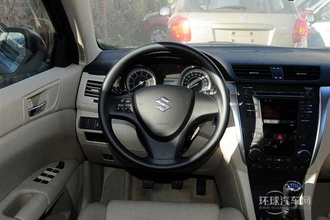 2011款 2.4L兩驅(qū)手動標準版