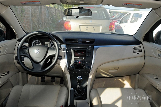 2011款 2.4L兩驅手動標準版