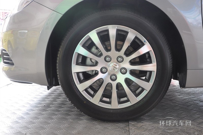 2011款 2.4L兩驅豪華導航版