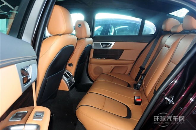 2015款 XF 2.0T 奢華版