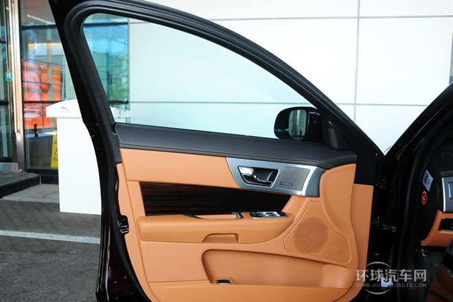 2015款 XF 2.0T 奢華版