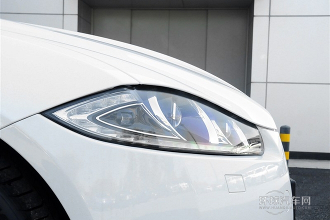 2015款 XF 2.0T Sportbrake 豪華版