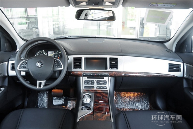 2015款 XF 2.0T Sportbrake 豪華版