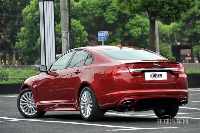 2015款 XF 3.0 SC R-Sport 豪華版