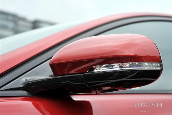 2015款 XF 3.0 SC R-Sport 豪華版