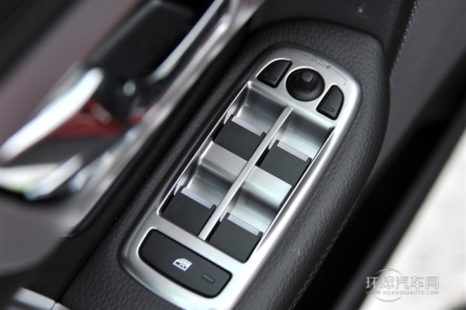 2015款 XF 3.0 SC R-Sport 豪華版