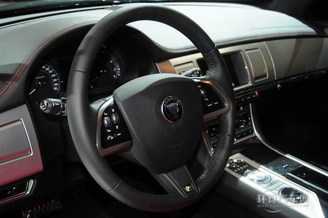 2015款 XF 3.0 SC R-Sport 奢華版