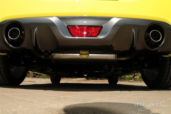 2014款 1.6L 手動兩驅(qū)豪華版