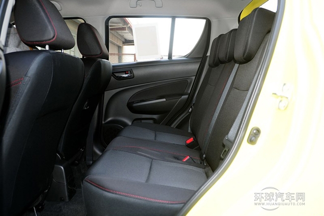 2014款 1.6L 手動(dòng)兩驅(qū)豪華版