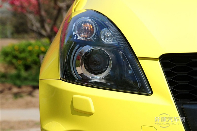 2014款 1.6L 手動(dòng)兩驅(qū)豪華版