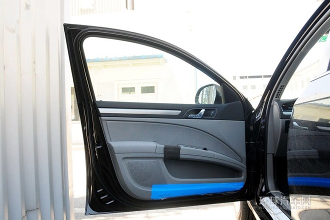 2013款 1.4TSI 手動紳仕版