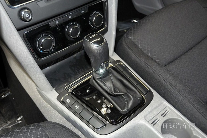 2013款 1.4TSI DSG紳仕版