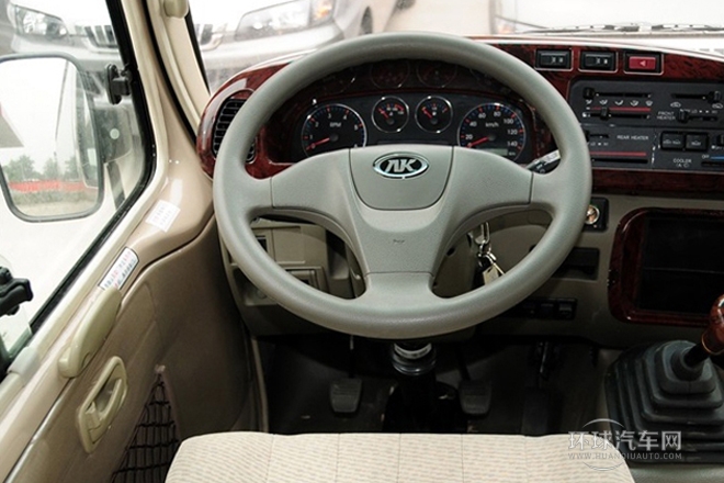 2010款 2.2L汽油高級版