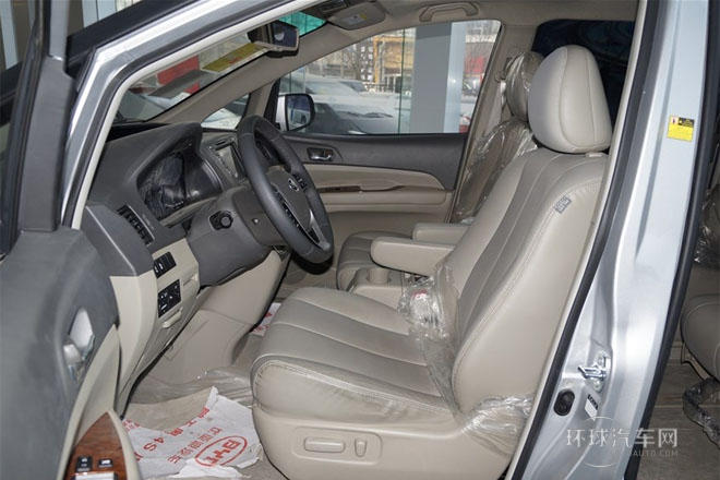 2013款 1.5L 自動(dòng)尊貴型