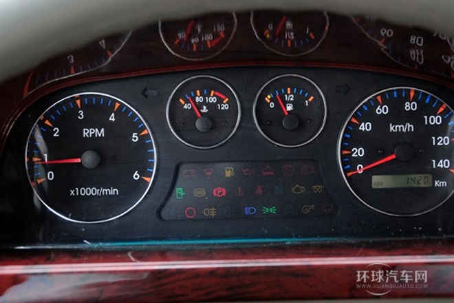 2010款 2.2L汽油高級版