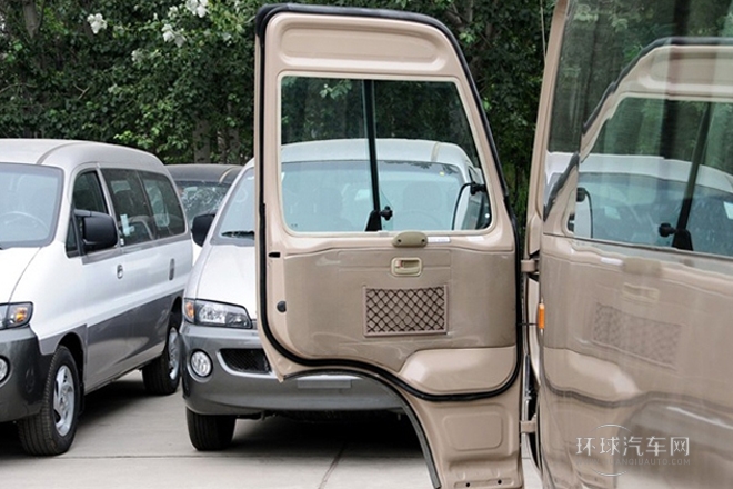 2010款 2.2L汽油高級版